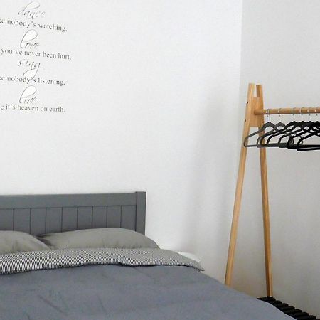 Romantic Apartment On Rynok Square With Air-Conditioning Lviv Buitenkant foto