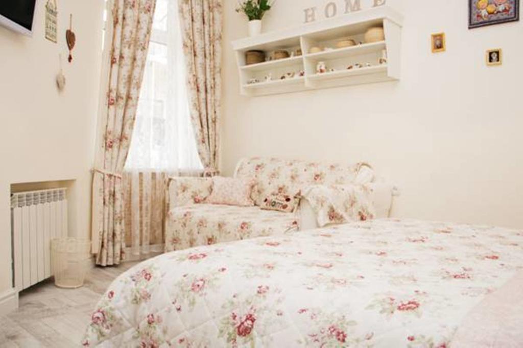Romantic Apartment On Rynok Square With Air-Conditioning Lviv Kamer foto