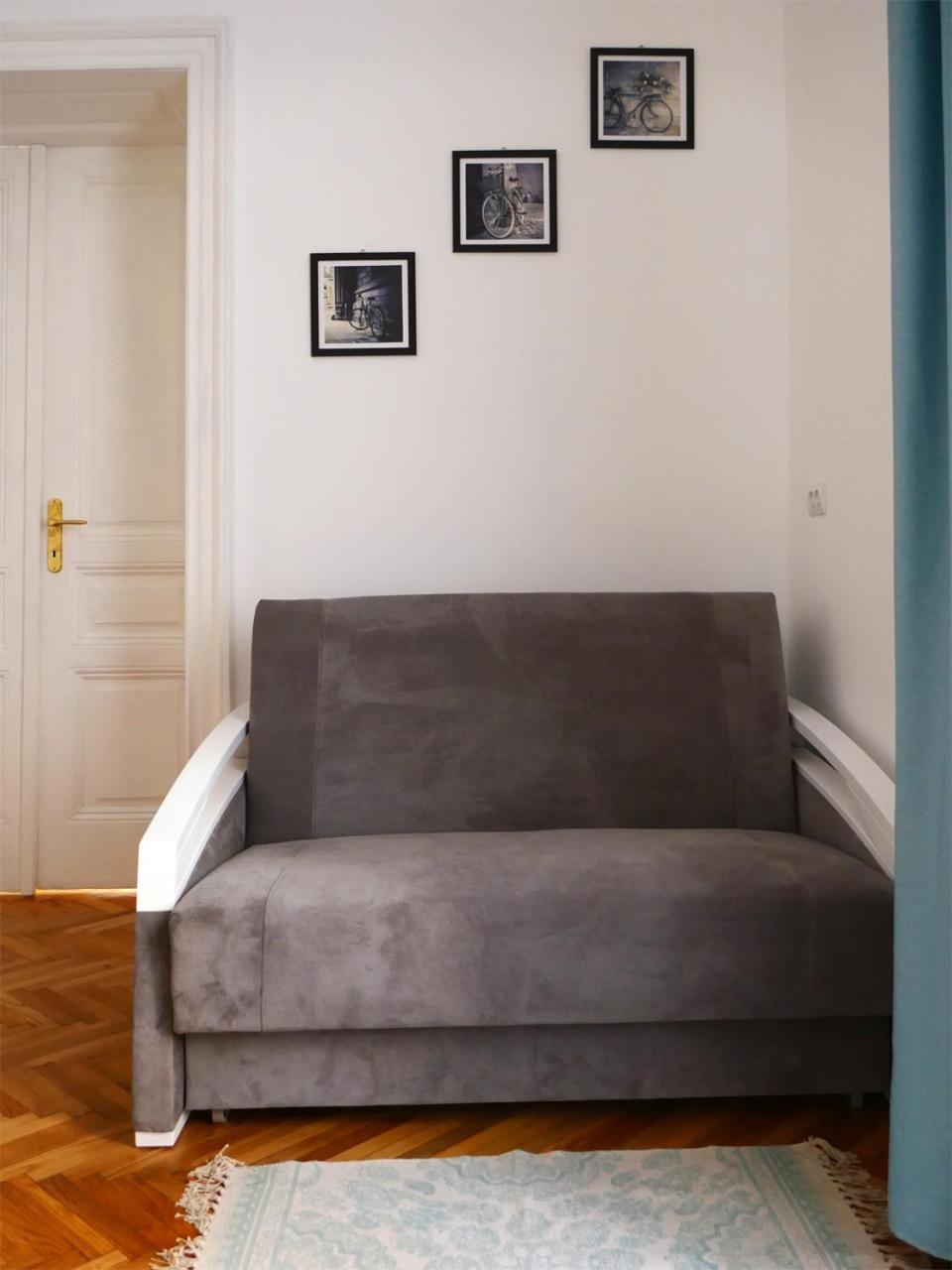 Romantic Apartment On Rynok Square With Air-Conditioning Lviv Buitenkant foto