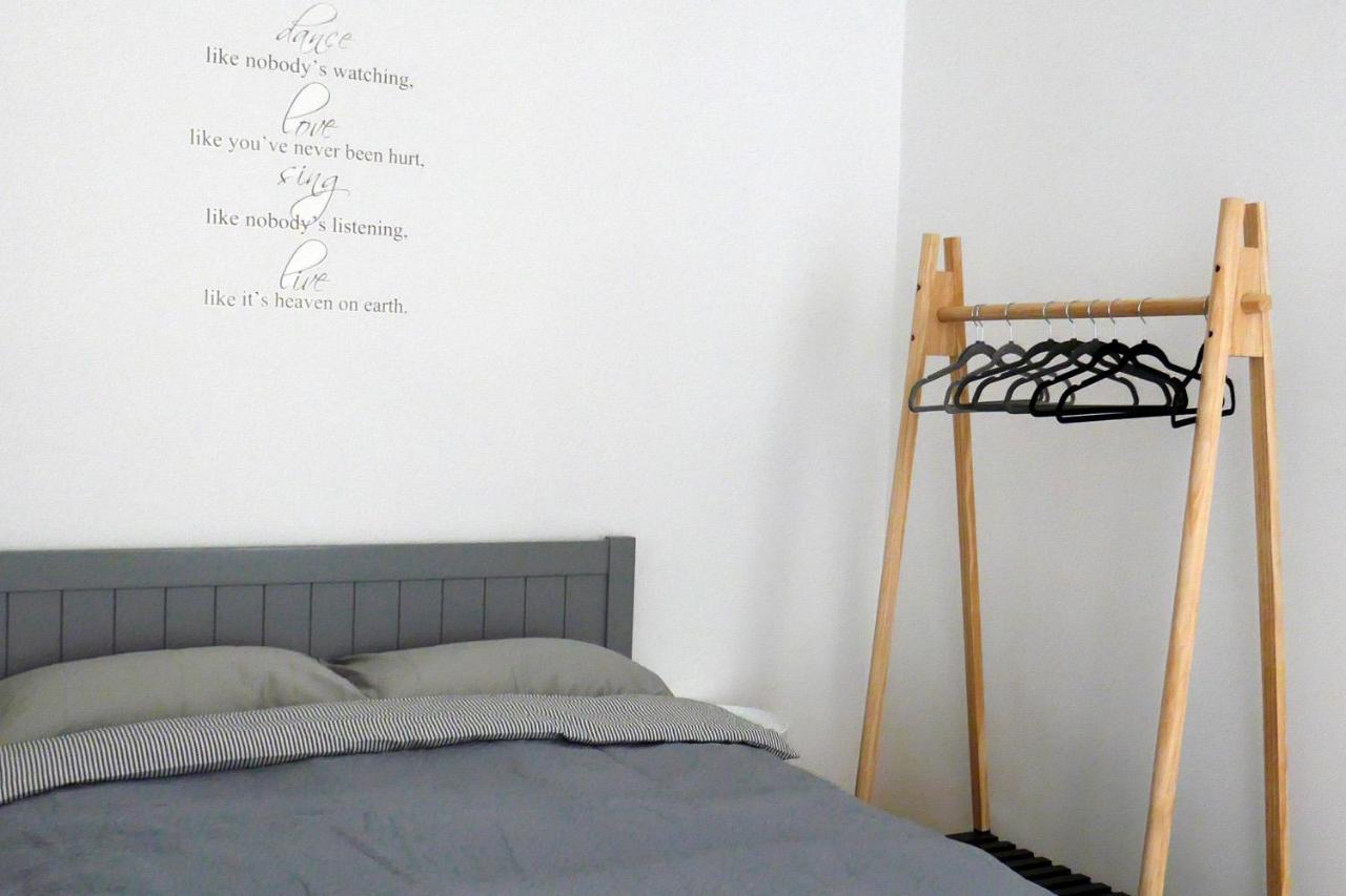 Romantic Apartment On Rynok Square With Air-Conditioning Lviv Buitenkant foto